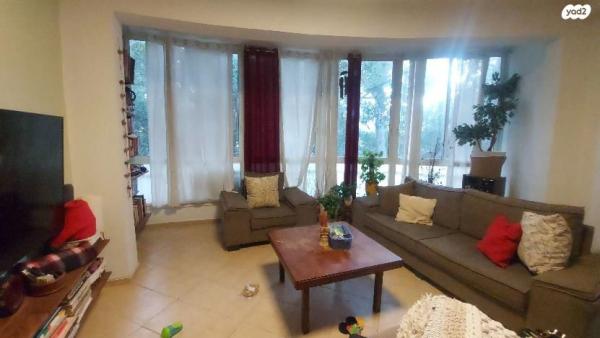 הנגבה 11 (רמב"ם)