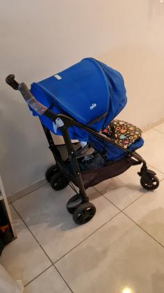 למכירה במצב טוב מאוד עגלת