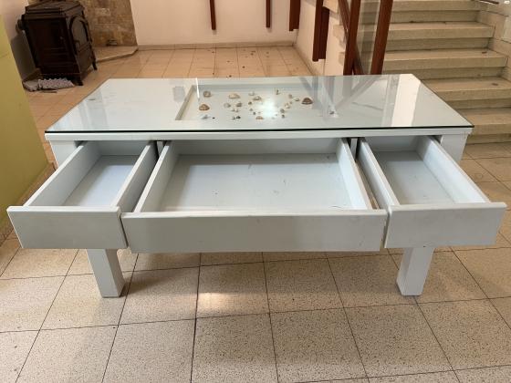 שולחן כתיבה תכלת מעץ מלא