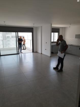 משה רינת 24 (קרית בן גוריון)