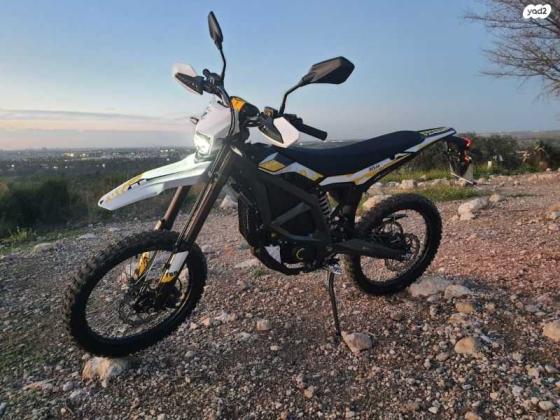 סורון ULTRA BEE T (2023)