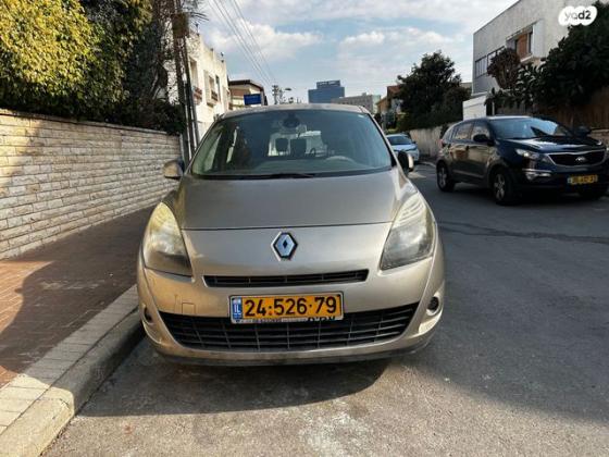 רנו גרנד סניק EX אוט' 7 מק' 2.0 (140 כ''ס) בנזין 2011 למכירה בחולון