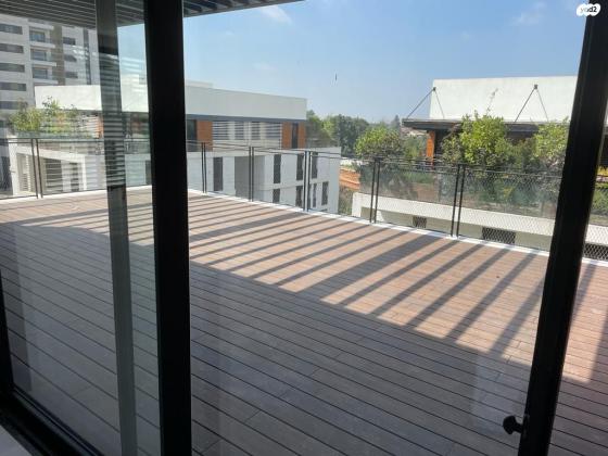 חיים בר לב 27 (המשולש הגדול - קרית קריניצי החדשה)