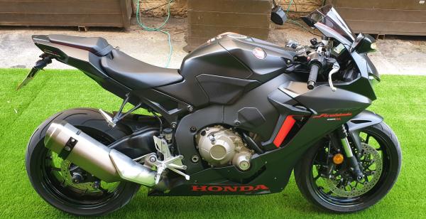 הונדה CBR1000RR (2017)