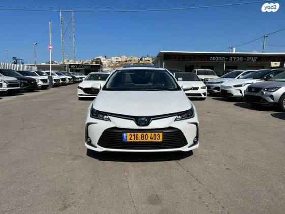 טויוטה קורולה Comfort Plus סדאן אוט' 1.8 (98 כ''ס) בנזין 2022 למכירה בירכא