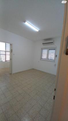 רוטשילד 110 (מרכז העיר דרום)