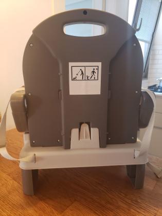 מושב הגבהה לתינוק במצב מצויין