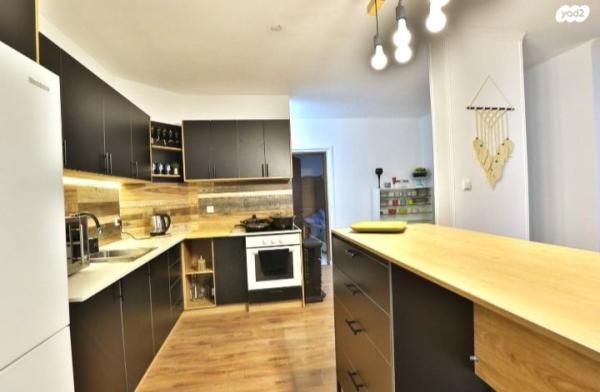 חרצית 42 (גבעת האירוסים)