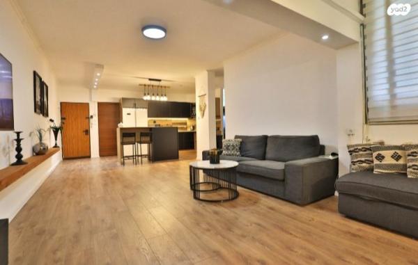 חרצית 42 (גבעת האירוסים)