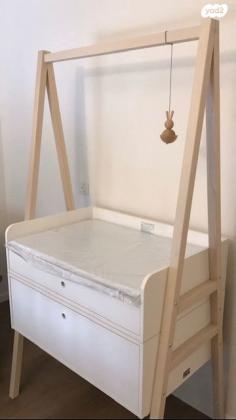 למכירה מיטת תינוק של החברה