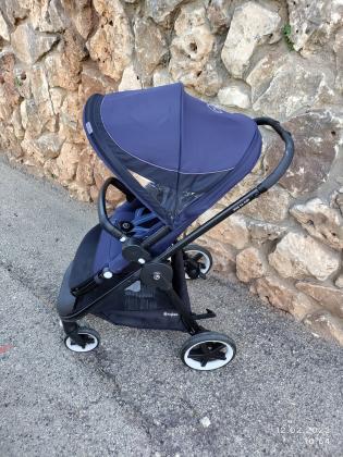 עגלת תינוק במצב כמו חדש