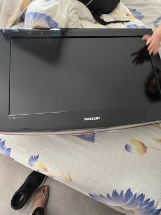 טלויזיה 26 אינץ שמורה היטב