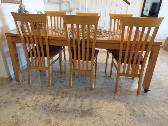 שלוחן פינת אוכל, מעץ אורן