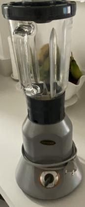 בלנדר חשמלי של חברת קנווד במצב מצויין