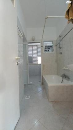 רוטשילד 110 (מרכז העיר דרום)