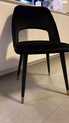 שולחן אבירים מדהים ביופיו! ענק