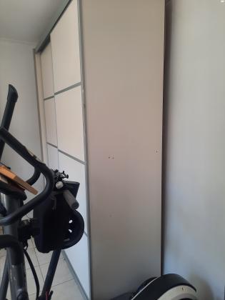 למכירה ארון הזזה