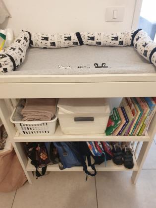 משטח החתלה של איקאה בתוספת