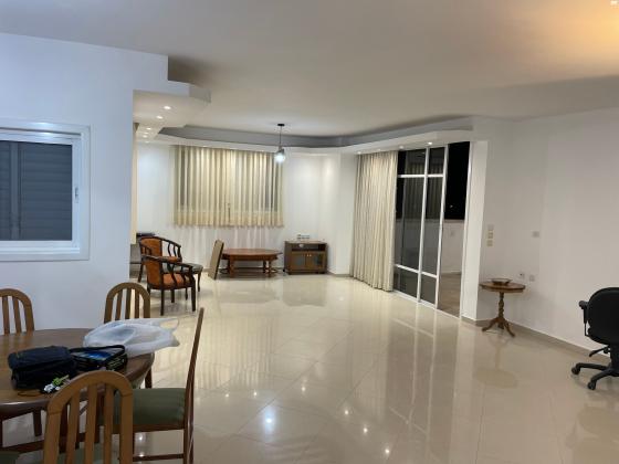 אברבנאל 17 (רמב"ם)