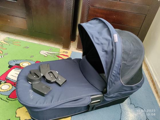 עגלת תינוק במצב כמו חדש