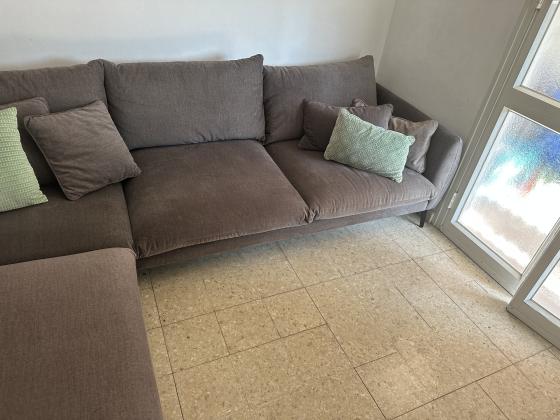 ספה חדשה באורך 3 מטרים ורוחב 1