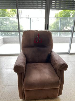 כורסא במצב מעולה, כמו חדש