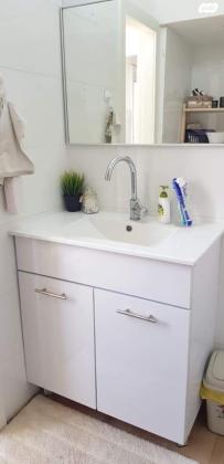 ברוך שפינוזה 25 (נווה אלון)