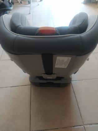 כיסא בטיחות לרכב של חבציקו