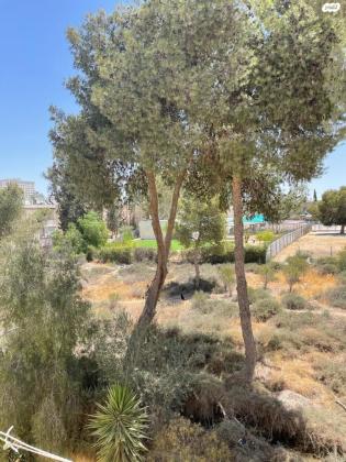 רבי עקיבא 56 (שכונה ד)