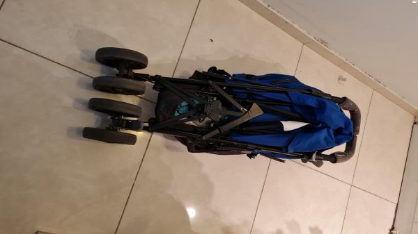 למכירה במצב טוב מאוד עגלת