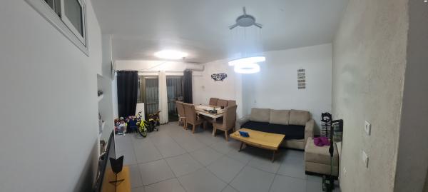 חיים וייצמן 21 (קרית עבודה)