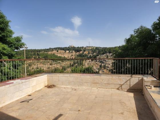 המשורר אצ"ג 60 (רמות)