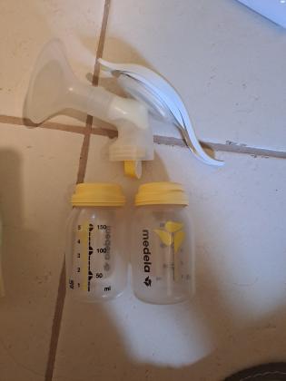 משאבת חלב ידנית של מדלה