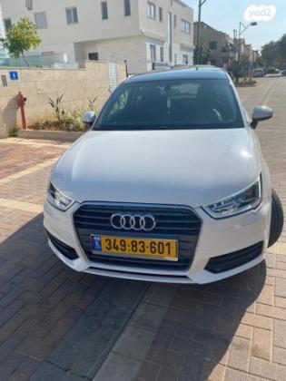 אאודי A1 Style אוט' 3 דל' 1.0 (95 כ''ס) בנזין 2017 למכירה בשוהם