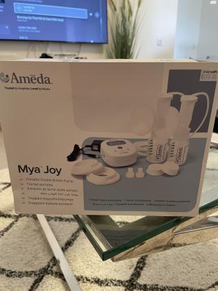 מוכרת משאבת חלב אמדה מיה