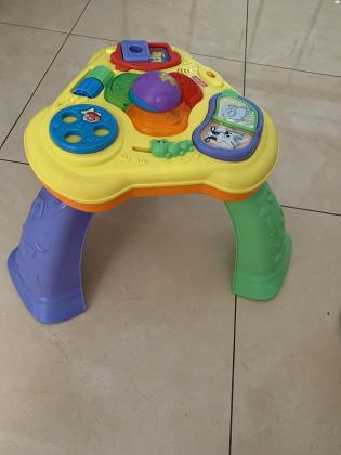 שולחן פעילות