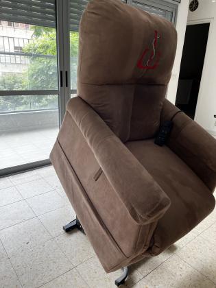 כורסא במצב מעולה, כמו חדש