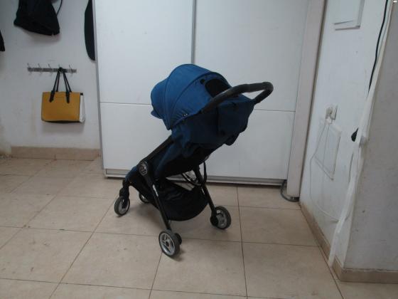 עגלה טיולון מבית בייבי ג'וגר,