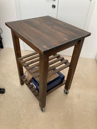 עגלה למטבח של איקאה