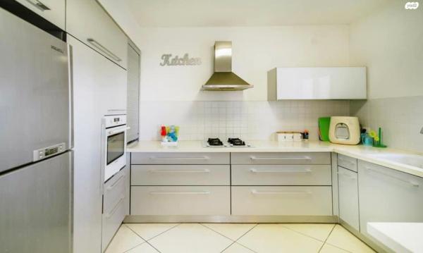 יעל רום 11 (אם המושבות)