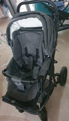 עגלת תינוק כמו חדשה במצב