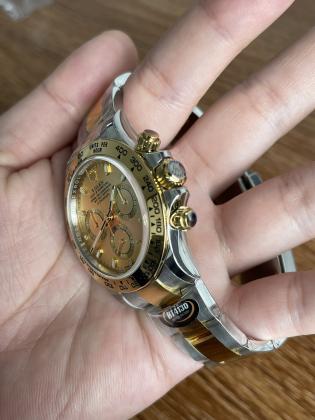 שעונים בבנייה אישית 100% זהים