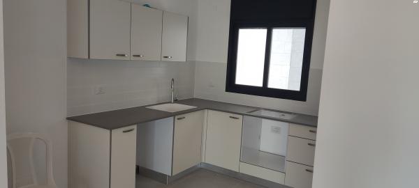 זלמן שניאור 27 (רמות רמז)