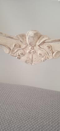 כיסא עץ מעוצב, עבר צביעה וריפוד חדש