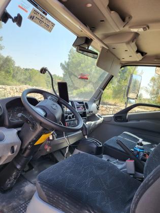 משאית הינו HINO למכירה