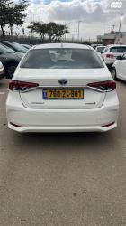 טויוטה קורולה הייבריד Sun סדאן אוט' 1.8 (98 כ''ס) בנזין 2019 למכ