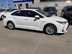 טויוטה קורולה הייבריד Sun סדאן אוט' 1.8 (98 כ''ס) בנזין 2020 למכ