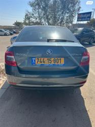 סקודה אוקטביה Ambition אוט' 1.5 (150 כ''ס) בנזין 2019 למכירה ב