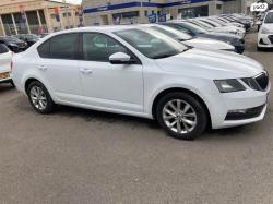 סקודה אוקטביה Ambition אוט' 1.5 (150 כ''ס) בנזין 2019 למכירה ב