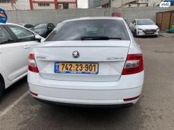 סקודה אוקטביה Ambition אוט' 1.5 (150 כ''ס) בנזין 2019 למכירה ב